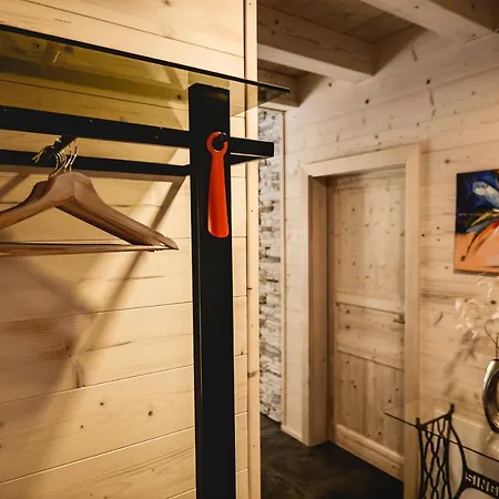 49 Nesselgraben - Aus Holz Daire