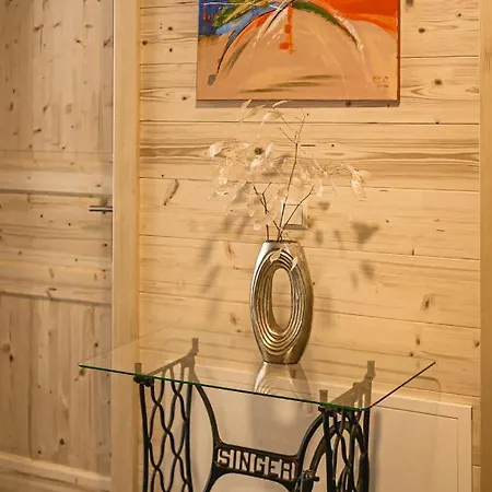 49 Nesselgraben - Aus Holz Apartment