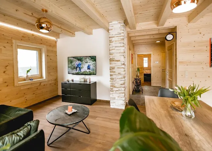 49 Nesselgraben - Aus Holz *