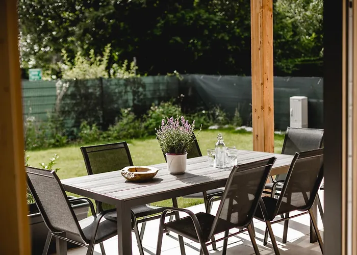 49 Nesselgraben - Aus Holz